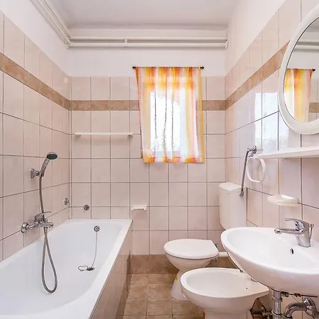 Hotel Sissano Liznjan